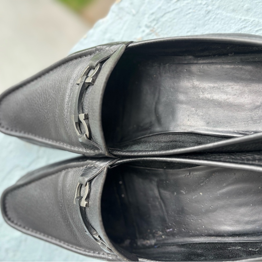 Ferragamo Grandioso Gancini Leather Loafers - Picture 4 of 10